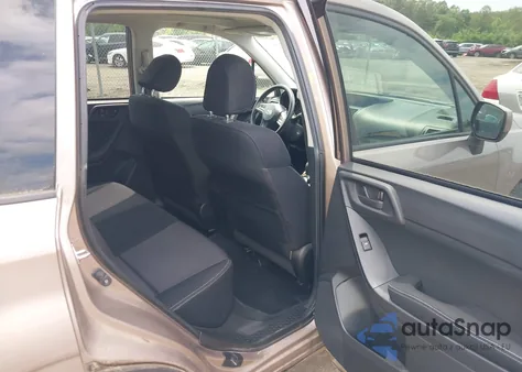 2015 Subaru Forester 2.5I Premium z USA, uszkodzony, nr VIN JF2SJADC8FH555340